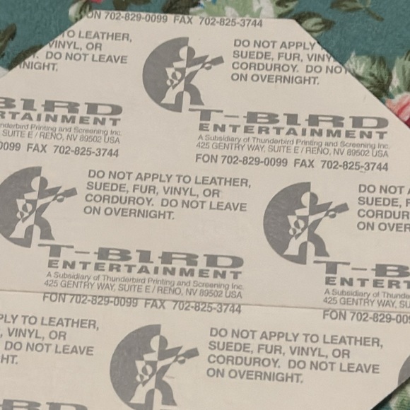 GREEN DAY! Concert patches/passes/stickers. The yellow lot of 4. Dookie 💩 guest - Picture 7 of 9